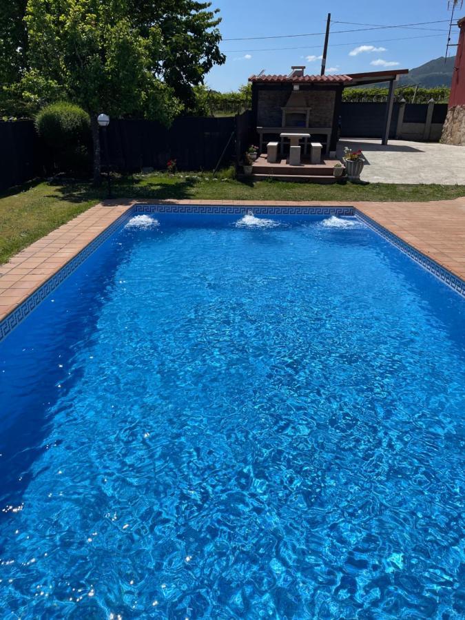 Chalet Casa Con Piscina En Arbo Vigo Esterno foto
